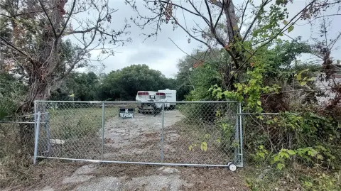 Spacious Lot in Established Hudson