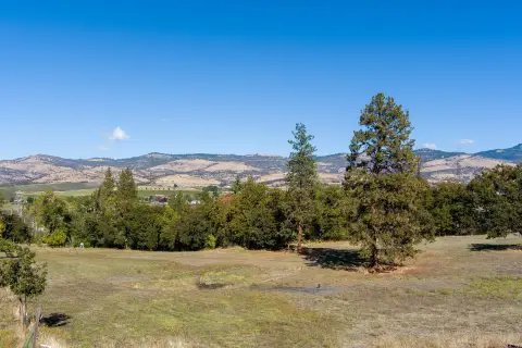Talent, OR 2.43-Acre Parcel