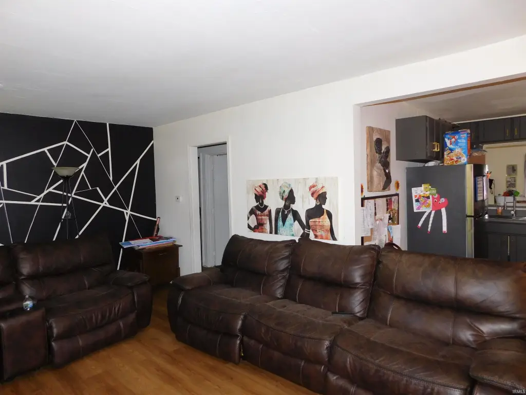 Picture 4