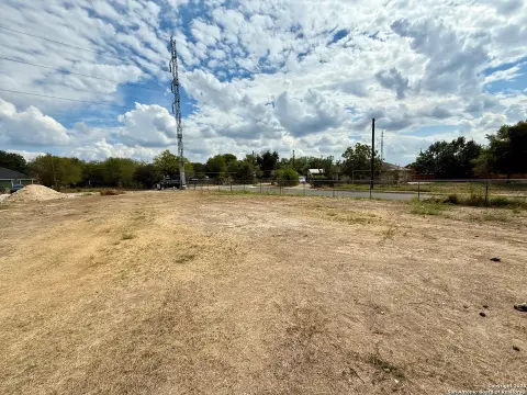 San Antonio Land Ready to Build