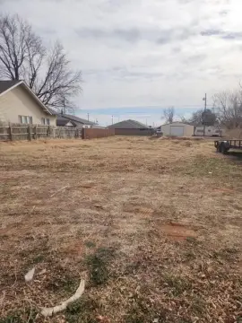 Residential Lot in Weatherford, OK