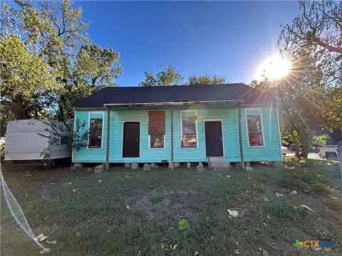 Downtown Victoria Duplex For Sale