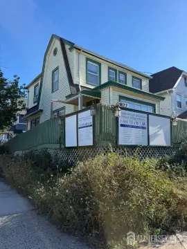 Highland Park Retail/Office Space