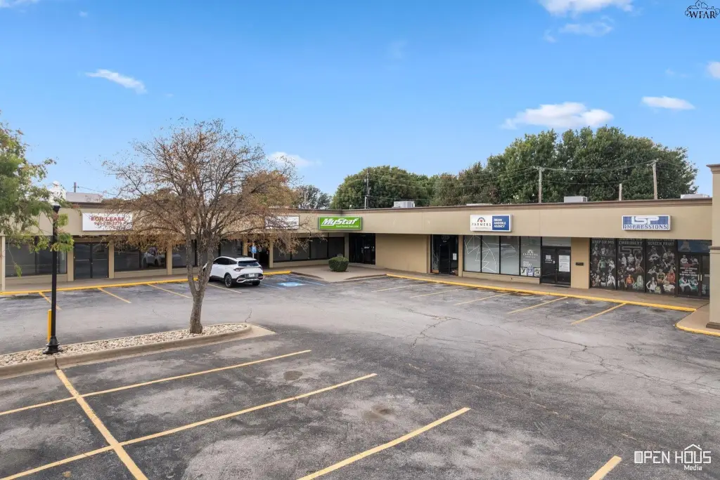 1501 Midwestern Pkwy, Wichita Falls, TX 76302
