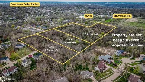 Cedar Rapids Buildable Wooded Lot