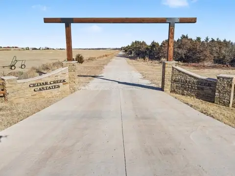 Guthrie, OK Acreage Homesite