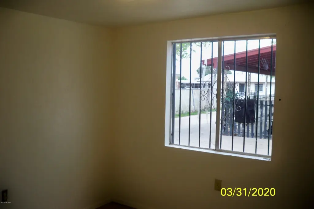 Picture 12