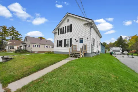 Duplex with Heated Garage