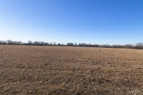 Land in Troy, Illinois