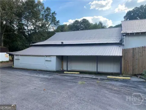 Athens Commercial Space For Lease