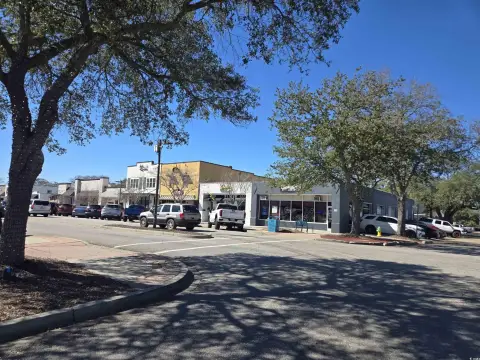 Retail Building in Myrtle Beach