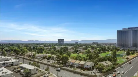 Las Vegas High-Rise Residence