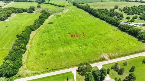 20 Acres of Land Near Lawrence