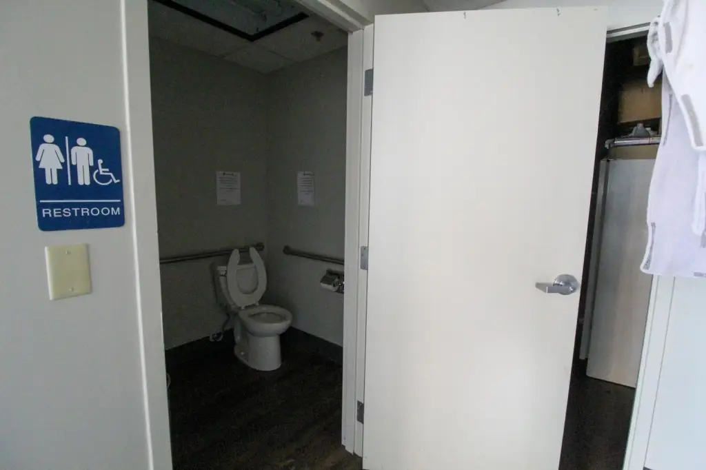 Picture 4
