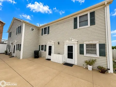 Two-Story Quadplex with River Views