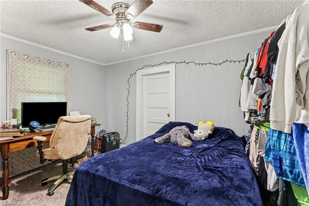 Picture 43