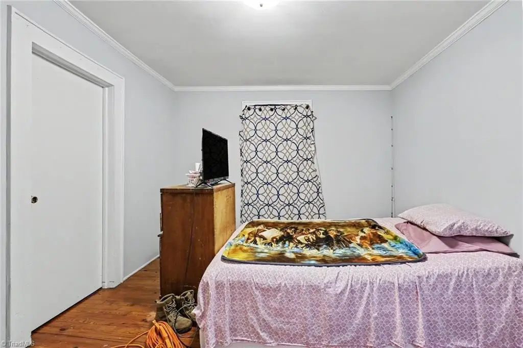 Picture 46