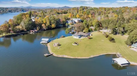 Waterfront Lot on Sought-After Point