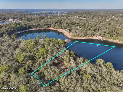 Lakefront Land Parcel in Interlachen