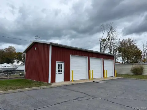 Southold Garage Space For Rent