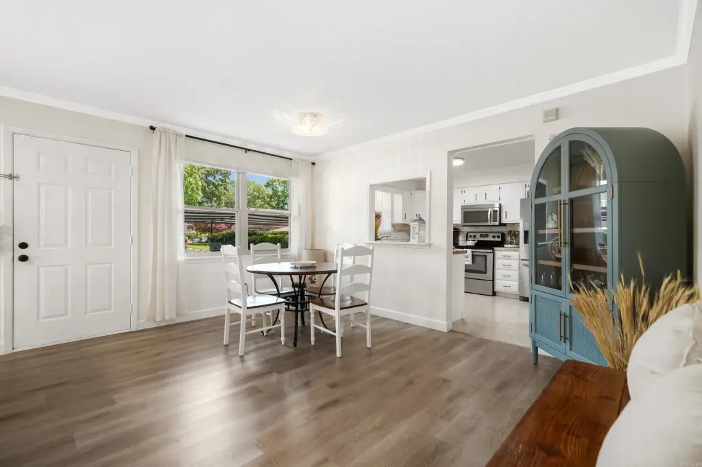 Picture 7