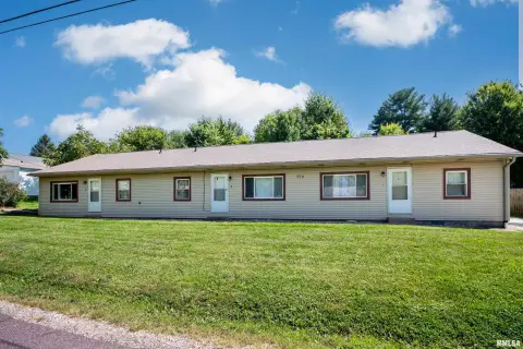 Renovated Triplex with Laundry Hookups