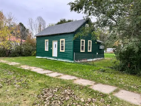 Zeeland Farmhouse on Corner Lot