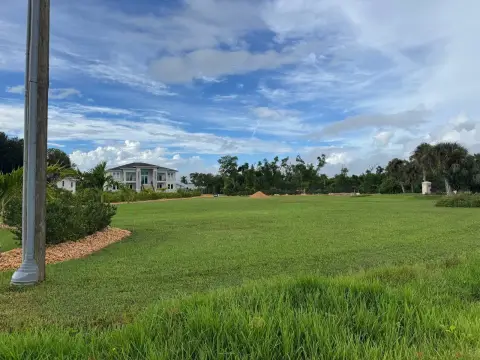 Landscaped Lot in North Fort Myers