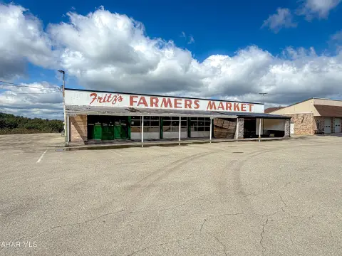 Flexible Commercial Space