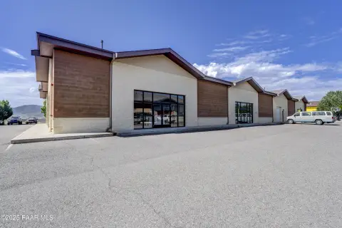 Prescott Valley Commercial/Industrial Building