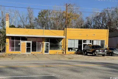 Strip Retail Space on Main