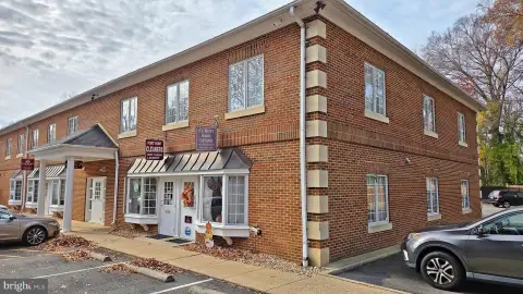 Turnkey Hair Salon or Retail