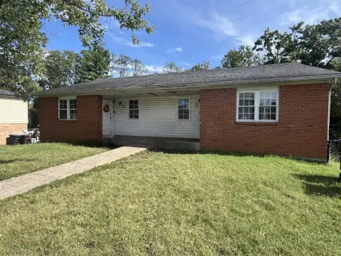Duplex with Lower-Level Family Room