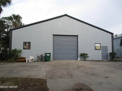 Industrial Warehouse with Automotive Features