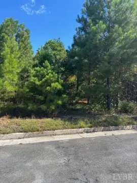 Commercial Land in Madison Heights