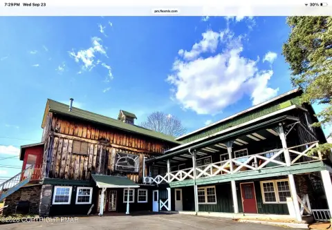 Historic Barn Retail Space