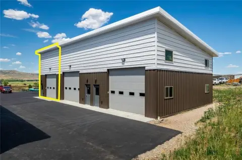 Modern Flex Space in Hayden