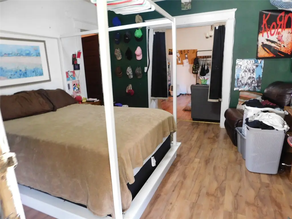 Picture 9