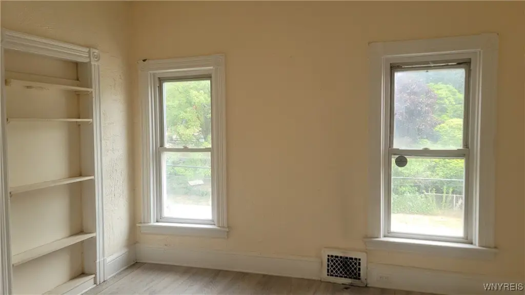 Picture 37