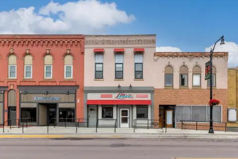 Mixed-Use Property with Restaurant