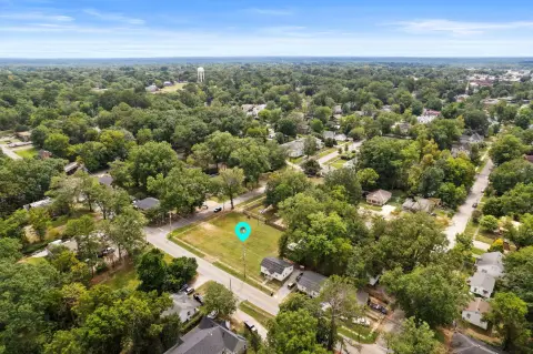 Residential Lots in Downtown Corinth