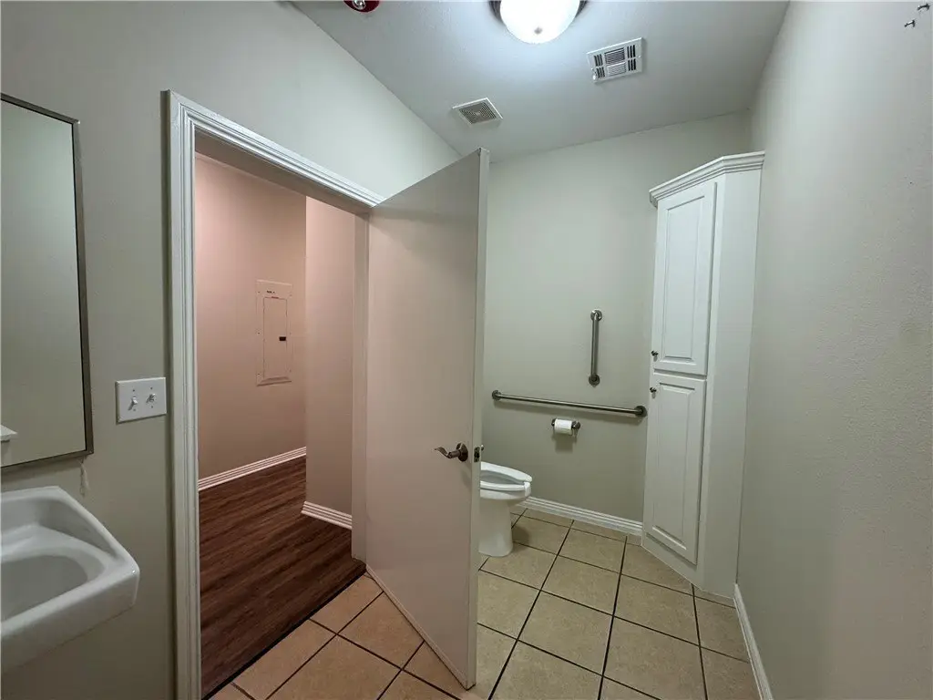 Picture 12