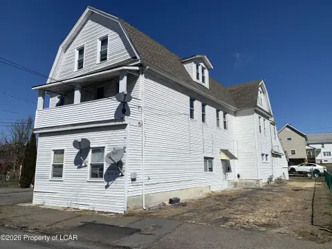 Multi-Unit Building in Ashley, PA