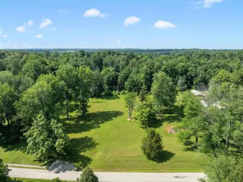 Acreage in Scenic Utica, KY