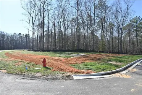 Spacious Auburn Homesite