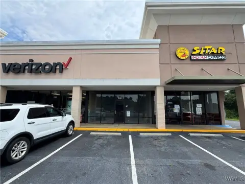 Retail Space on McFarland Boulevard