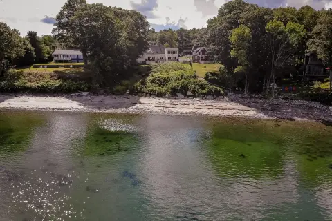 Oceanfront Colonial Triplex in Rockport, ME