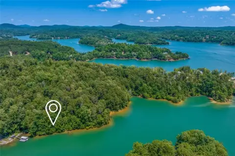 Waterfront Homesite in Quiet Cove