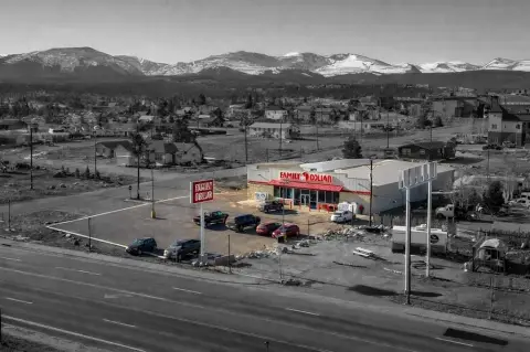 Highway Frontage Commercial Building For Sale