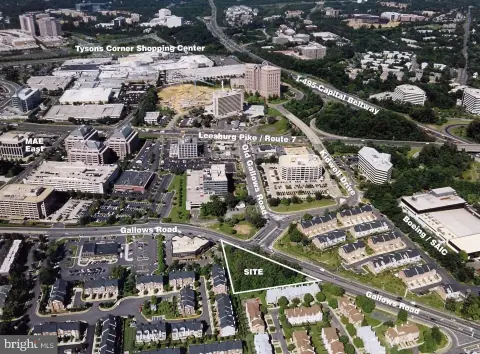 Prime Commercial Lot in Vienna